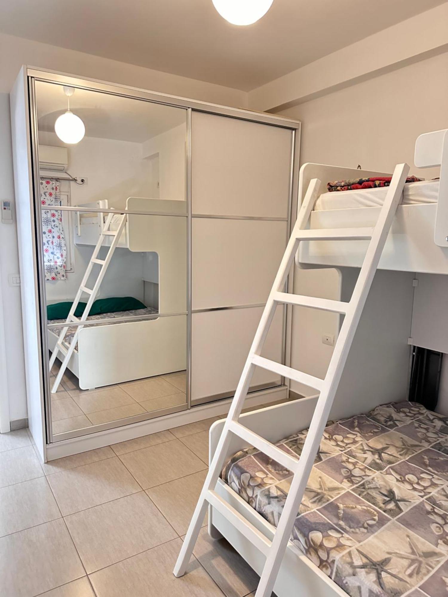 Bay View Apartment Sarande Exterior photo
